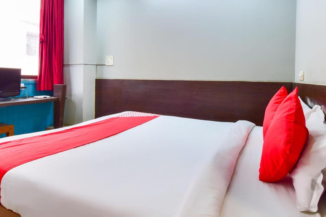 Oyo 67509 Hotel Tukson Narayangaon Extérieur photo