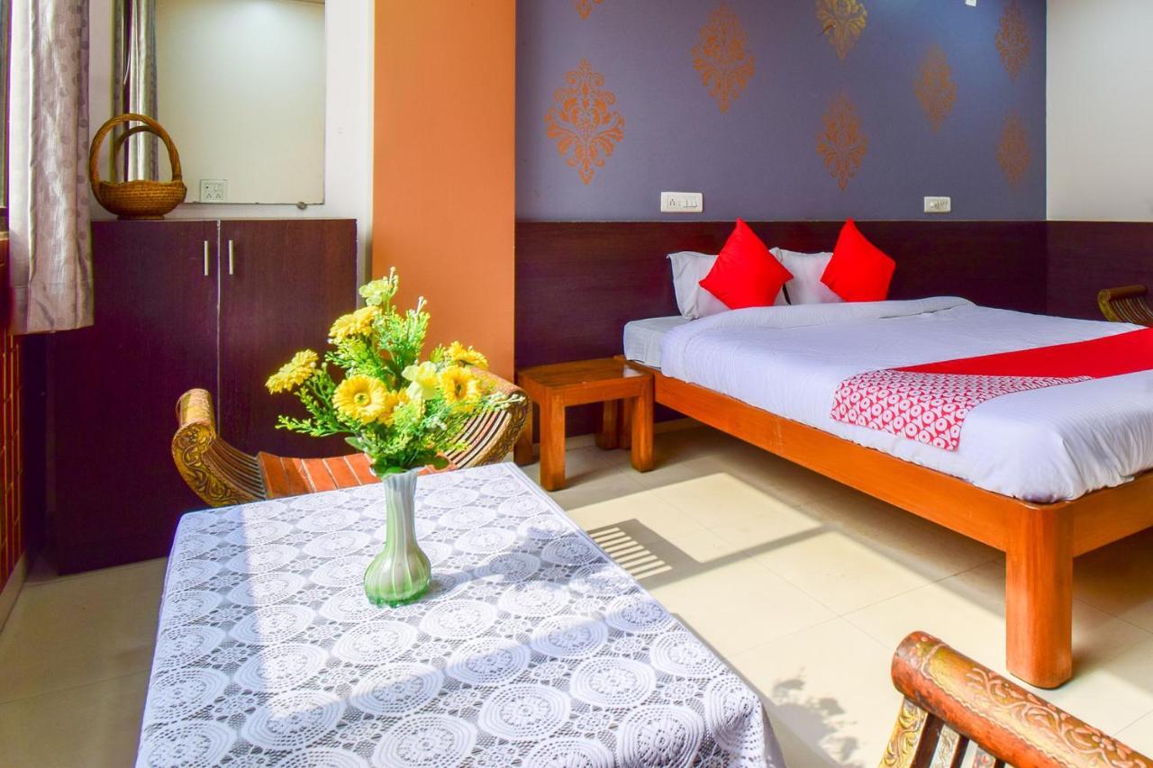 Oyo 67509 Hotel Tukson Narayangaon Extérieur photo