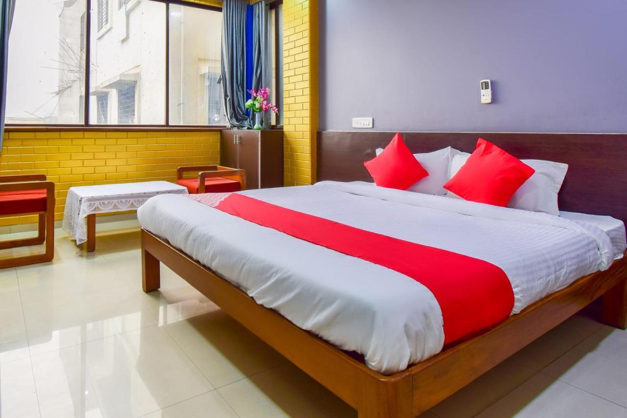 Oyo 67509 Hotel Tukson Narayangaon Extérieur photo