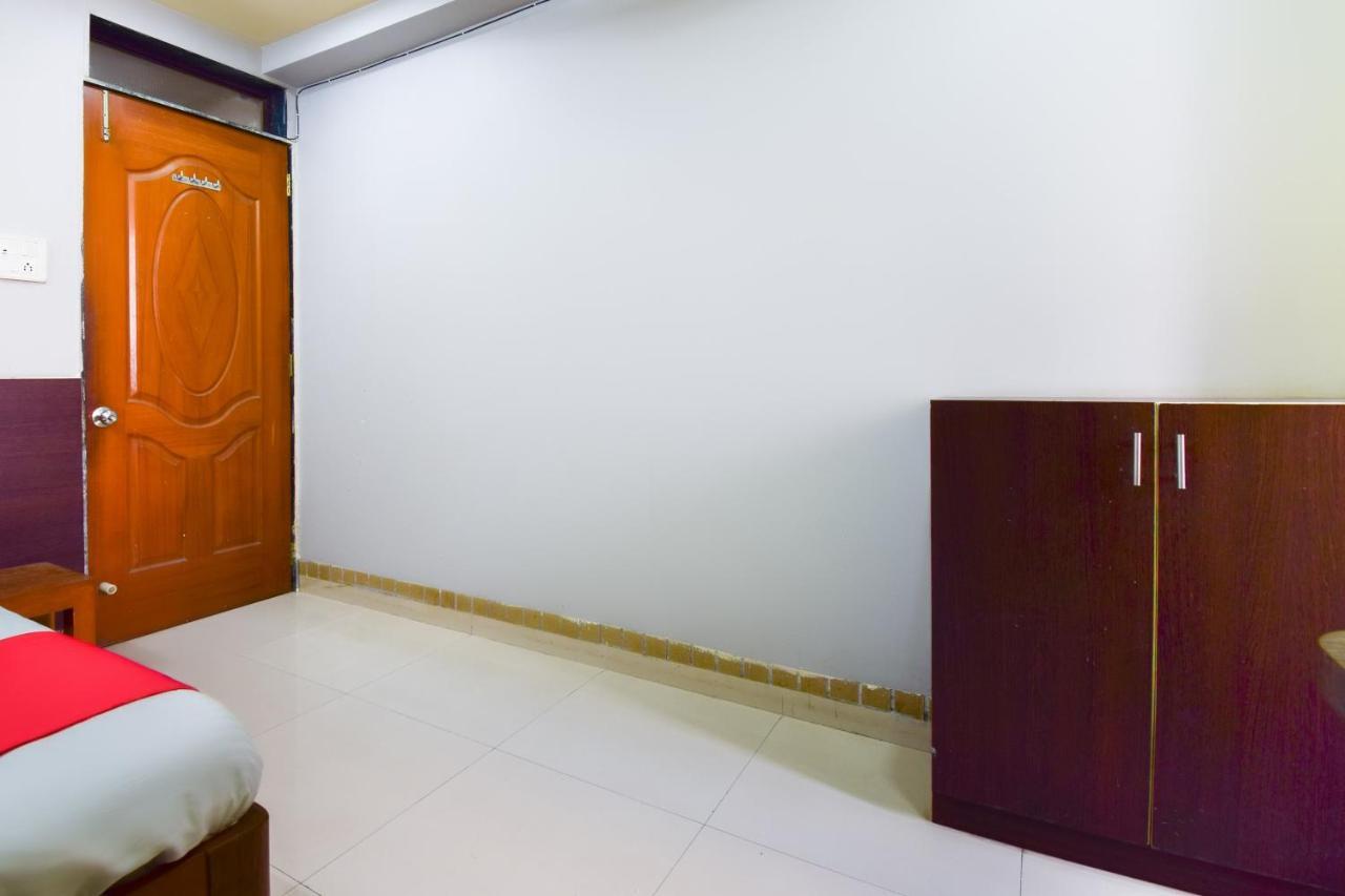 Oyo 67509 Hotel Tukson Narayangaon Extérieur photo
